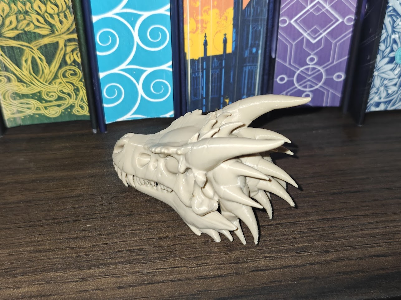 Dragon skull - (burly wood) - 8cm - 6g7t9z - linksvoor.jpg