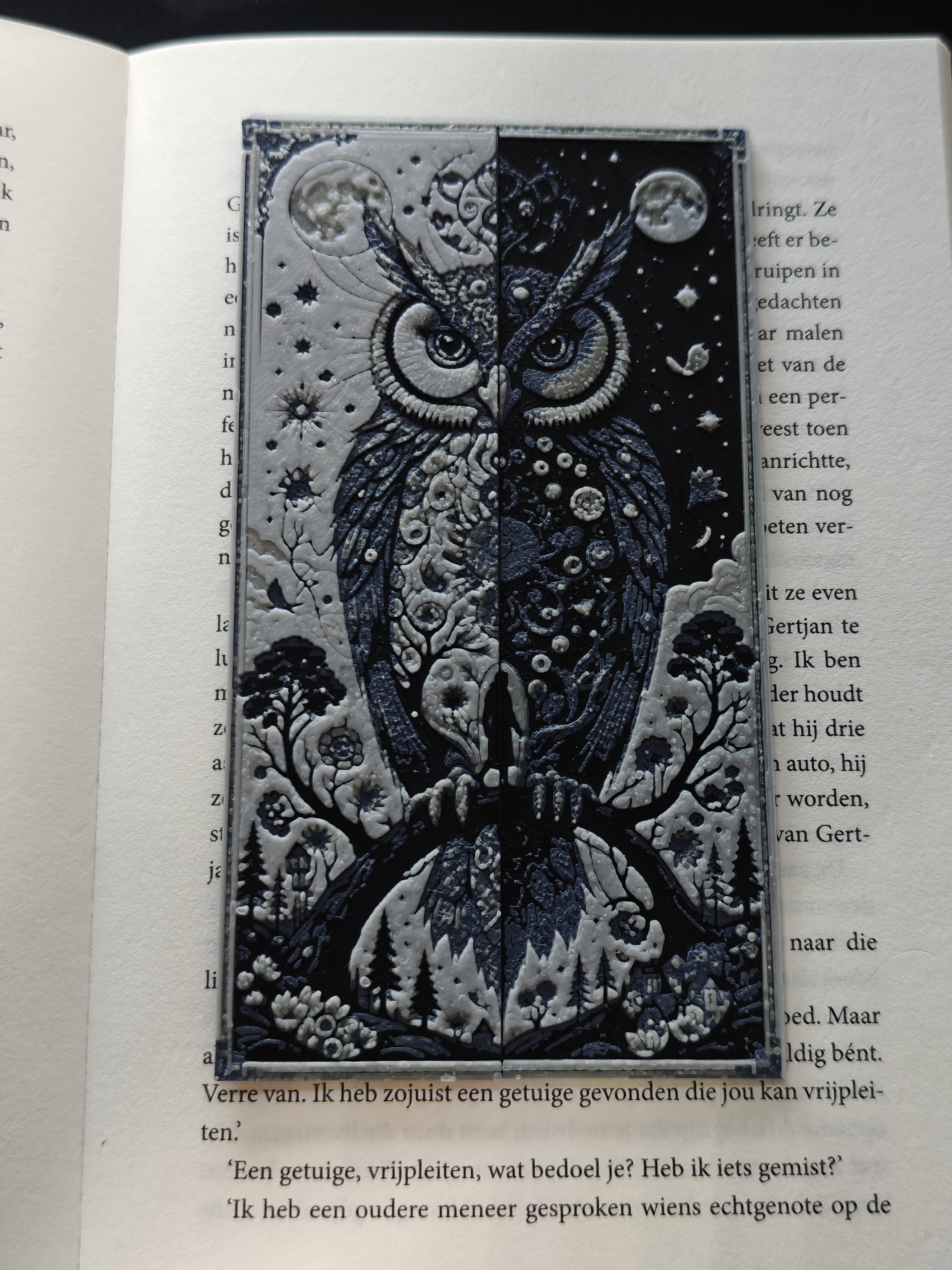 Set of 2 bookmarks - Celestial Own - (Bone White-Dark Grey) - r7a2x9 - IMG20250619211328.jpg